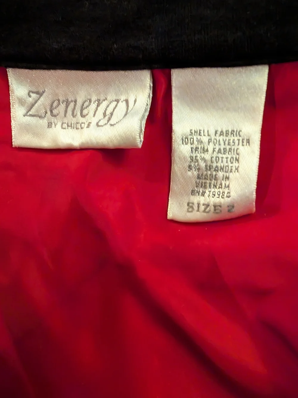NWOT Chico's Zenergy Red & Black Full Zip Ruffle Windbreaker Jacket Size 2 (M/L)